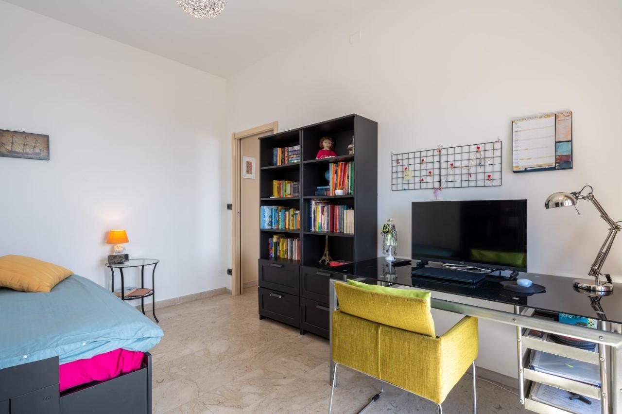 Catania Seaview Apartment With Balcony Exterior photo