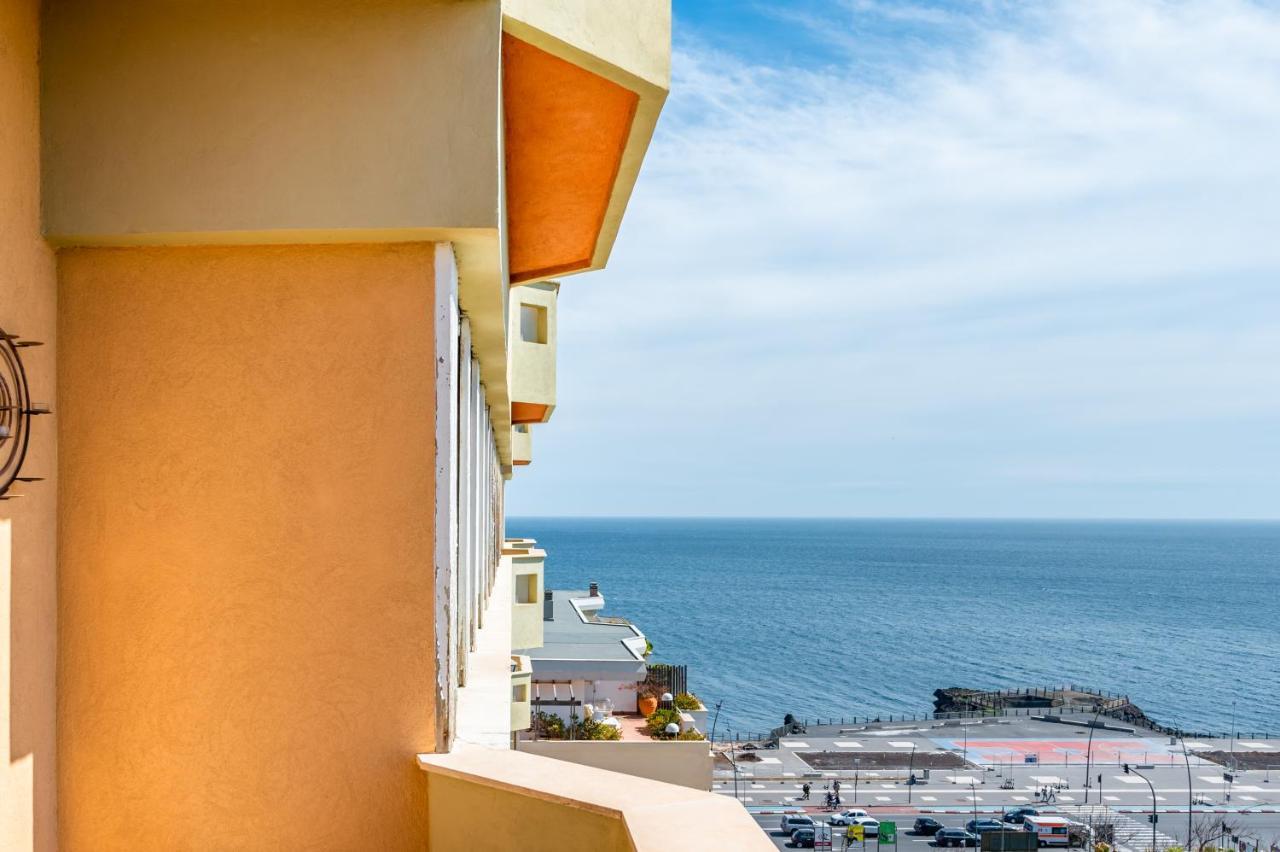 Catania Seaview Apartment With Balcony Exterior photo